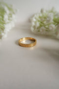 Ribbed Ring