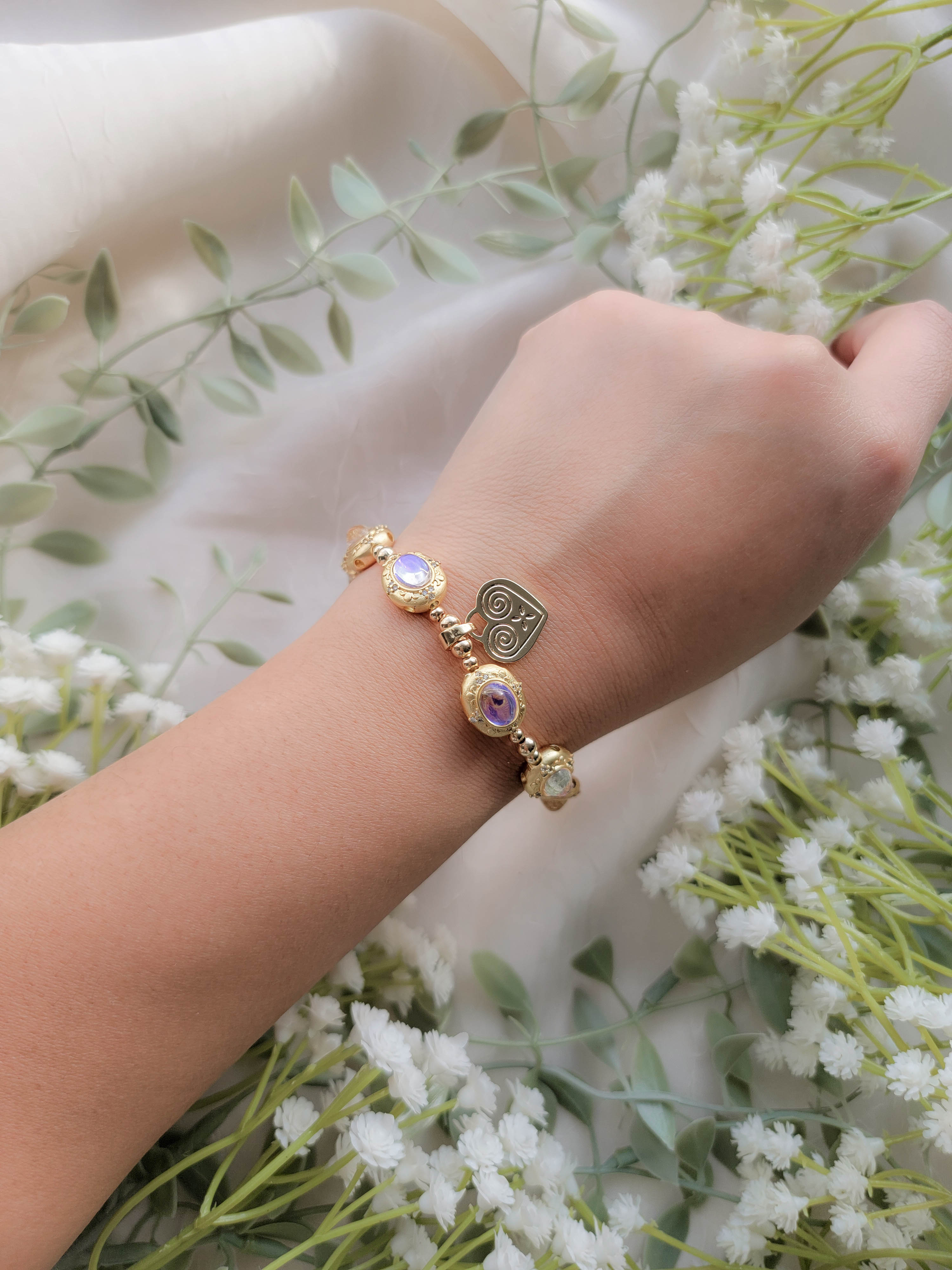 Winter Berry Charm Bracelet (7.5+2")