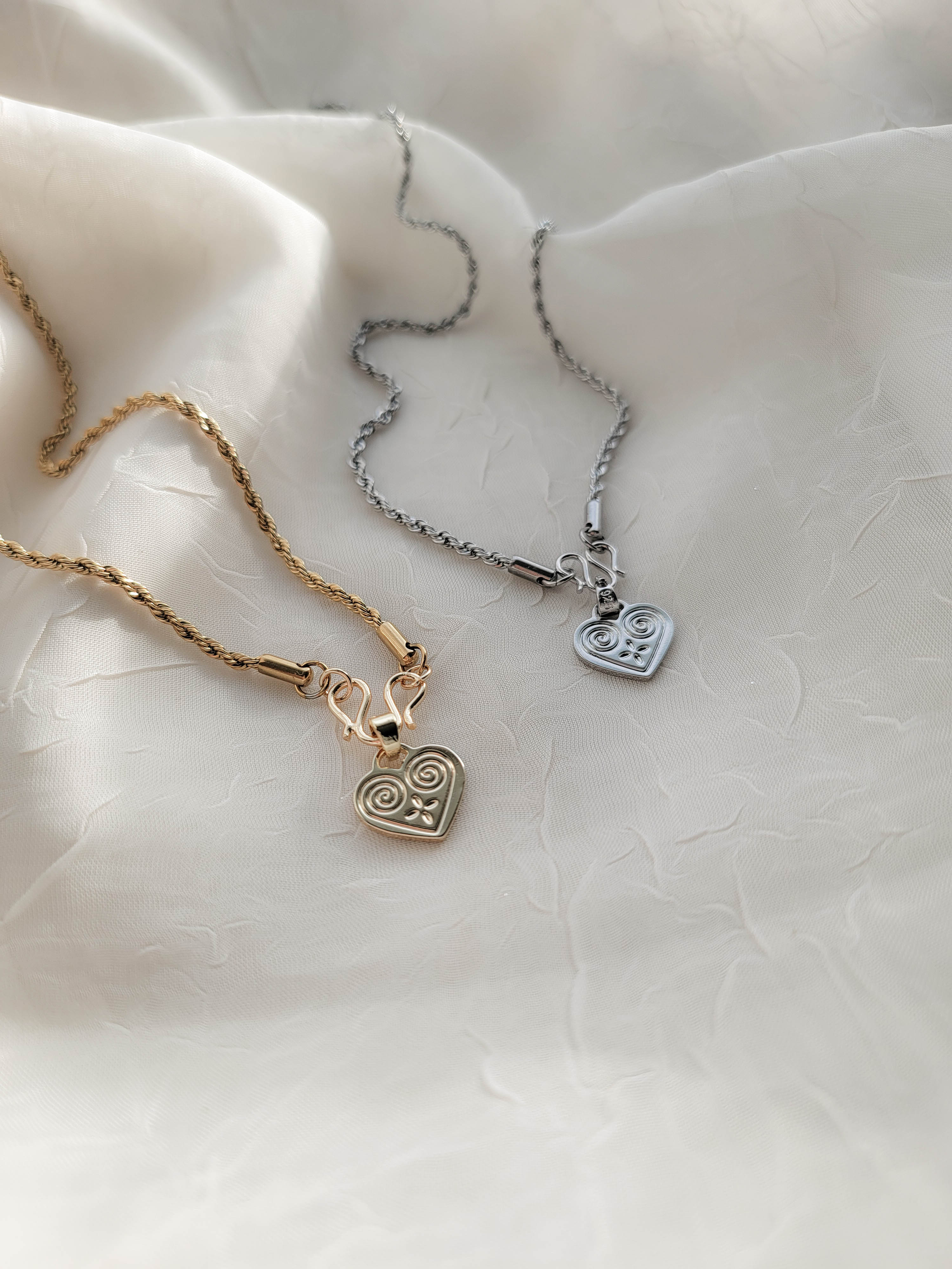 Hmong Heart - W Clasp Necklace