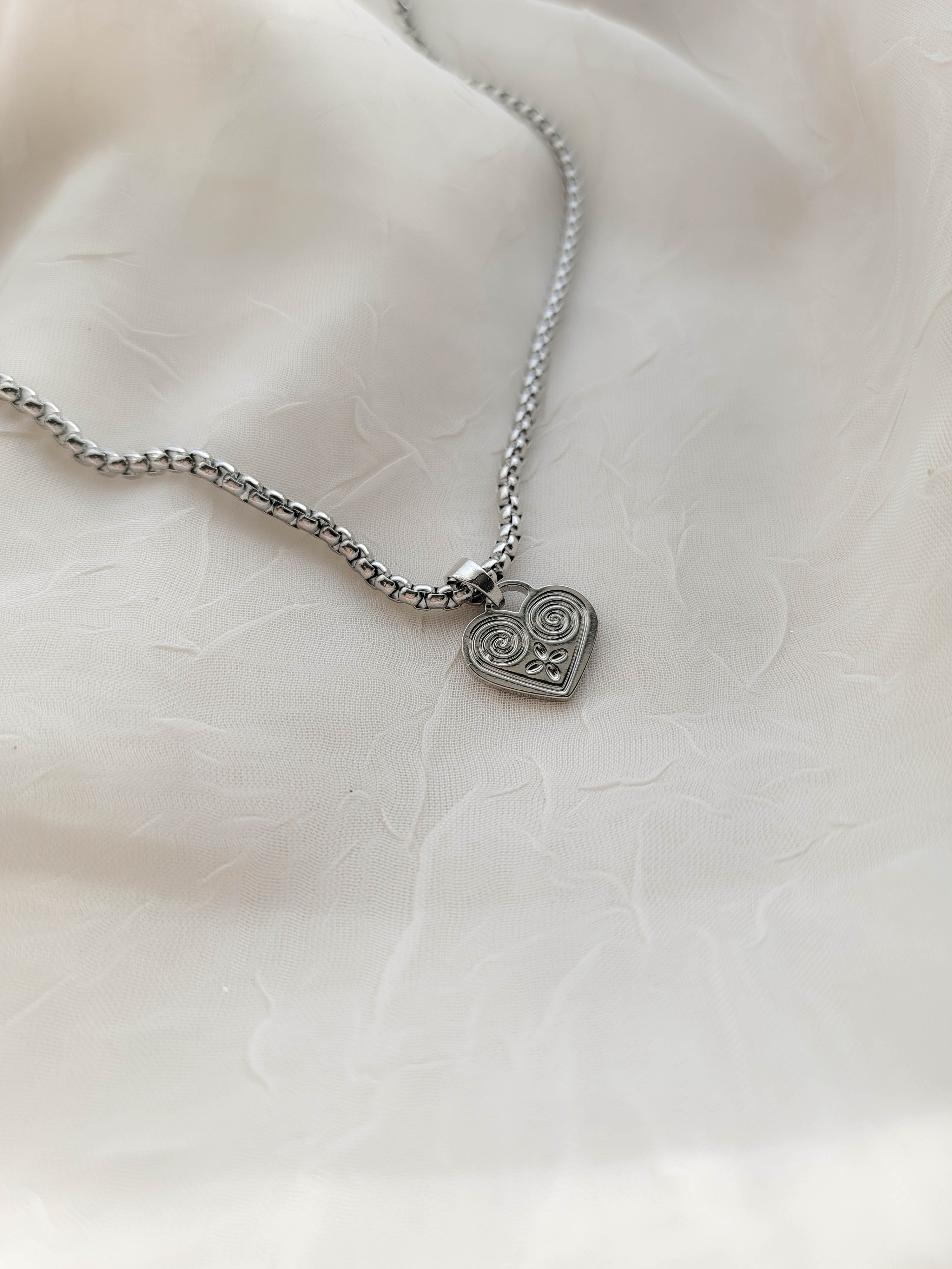 Hmong Heart - Rolo Chain Necklace