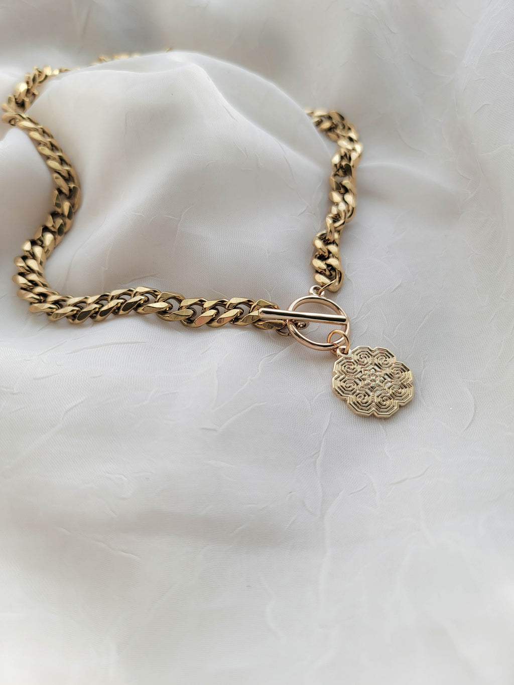 RYR Chunky Toggle Necklace