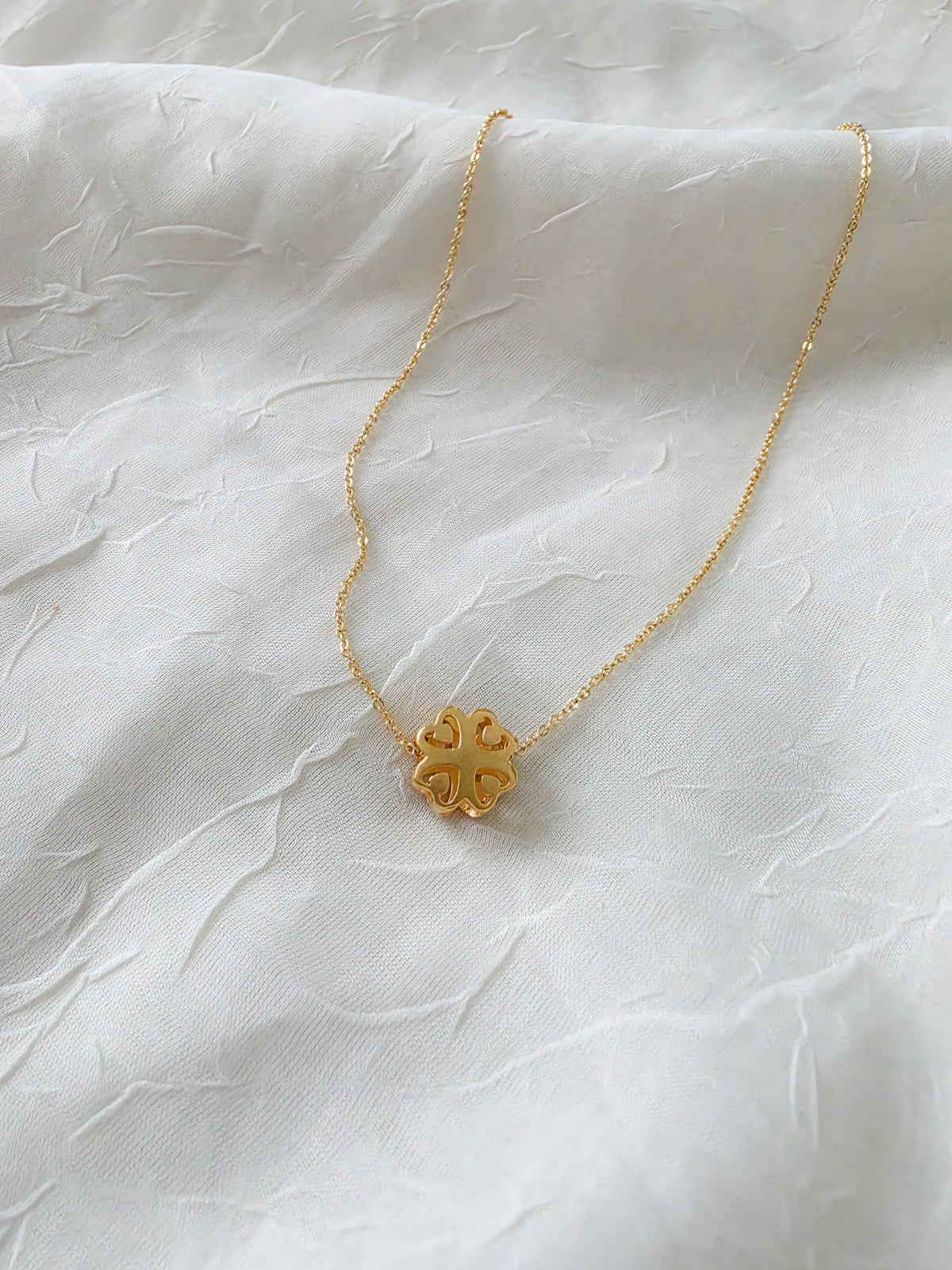 Dainty Choker