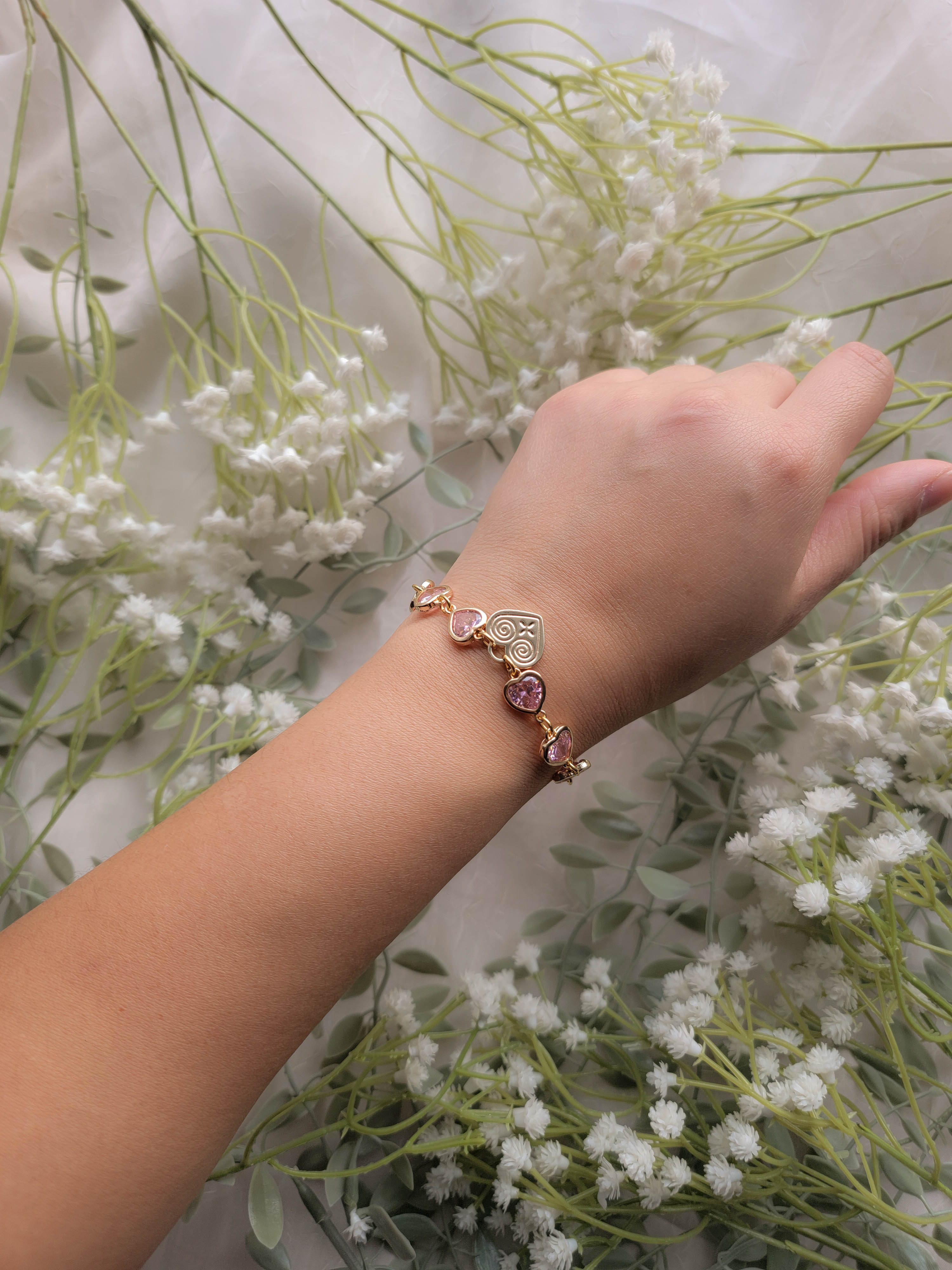 Heart Throb Bracelet (various lengths available)