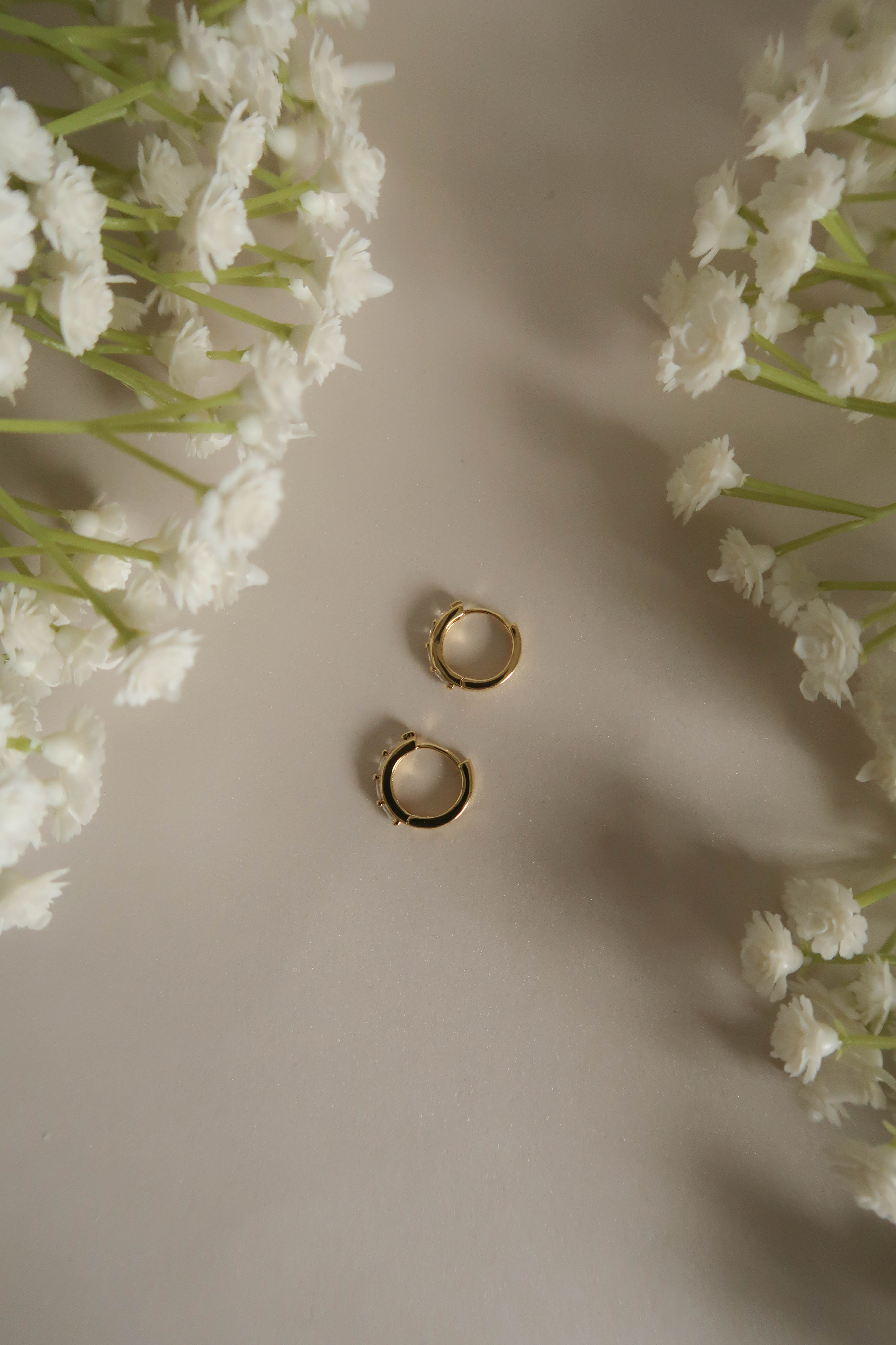 Everyday Dainty Huggies