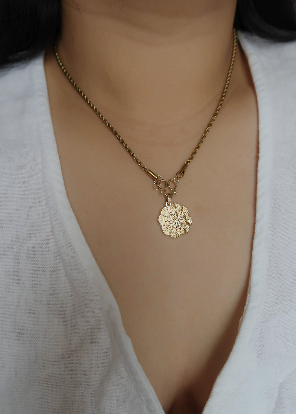 Remember Your Roots - W Clasp Necklace