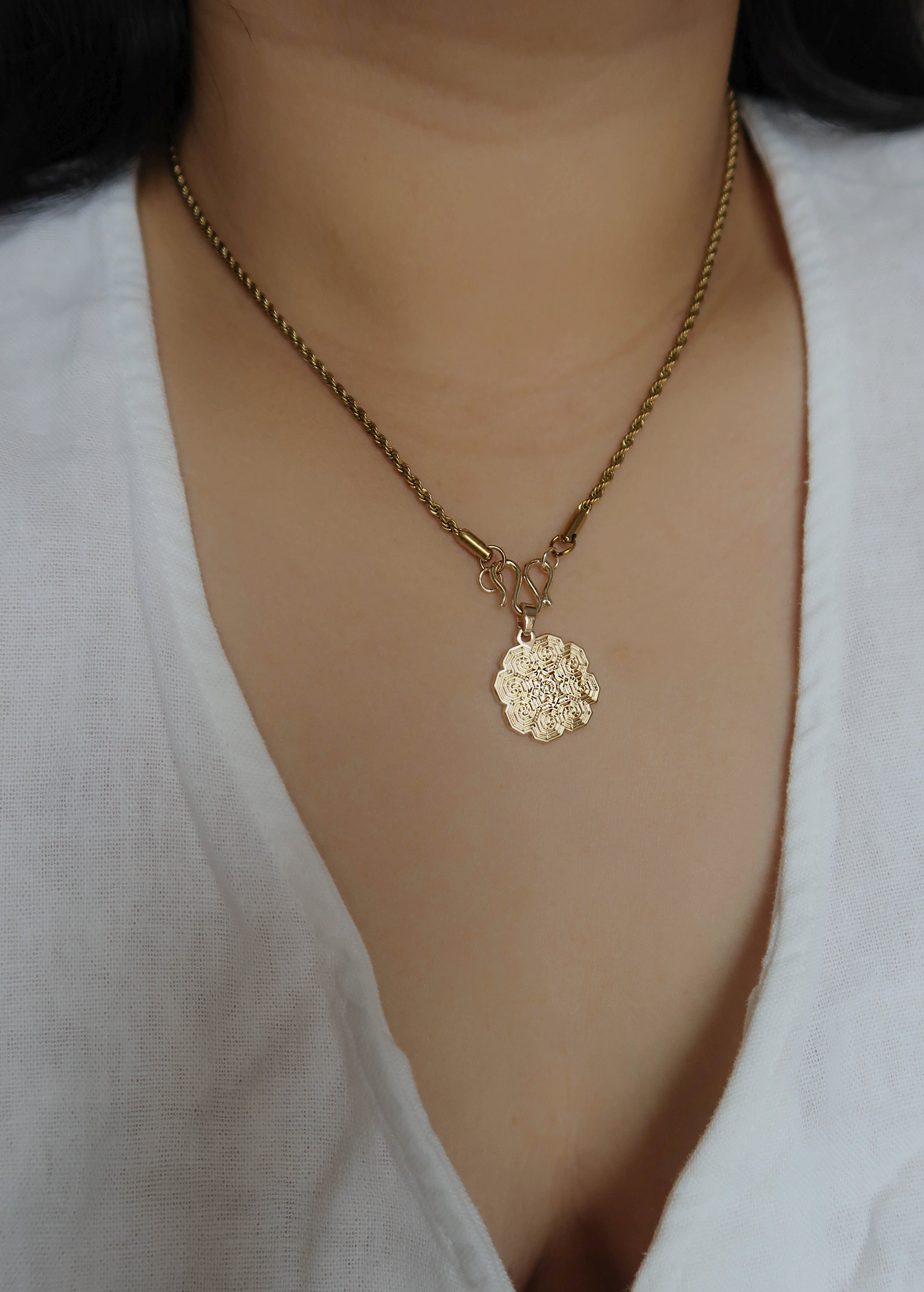 Remember Your Roots - W Clasp Necklace