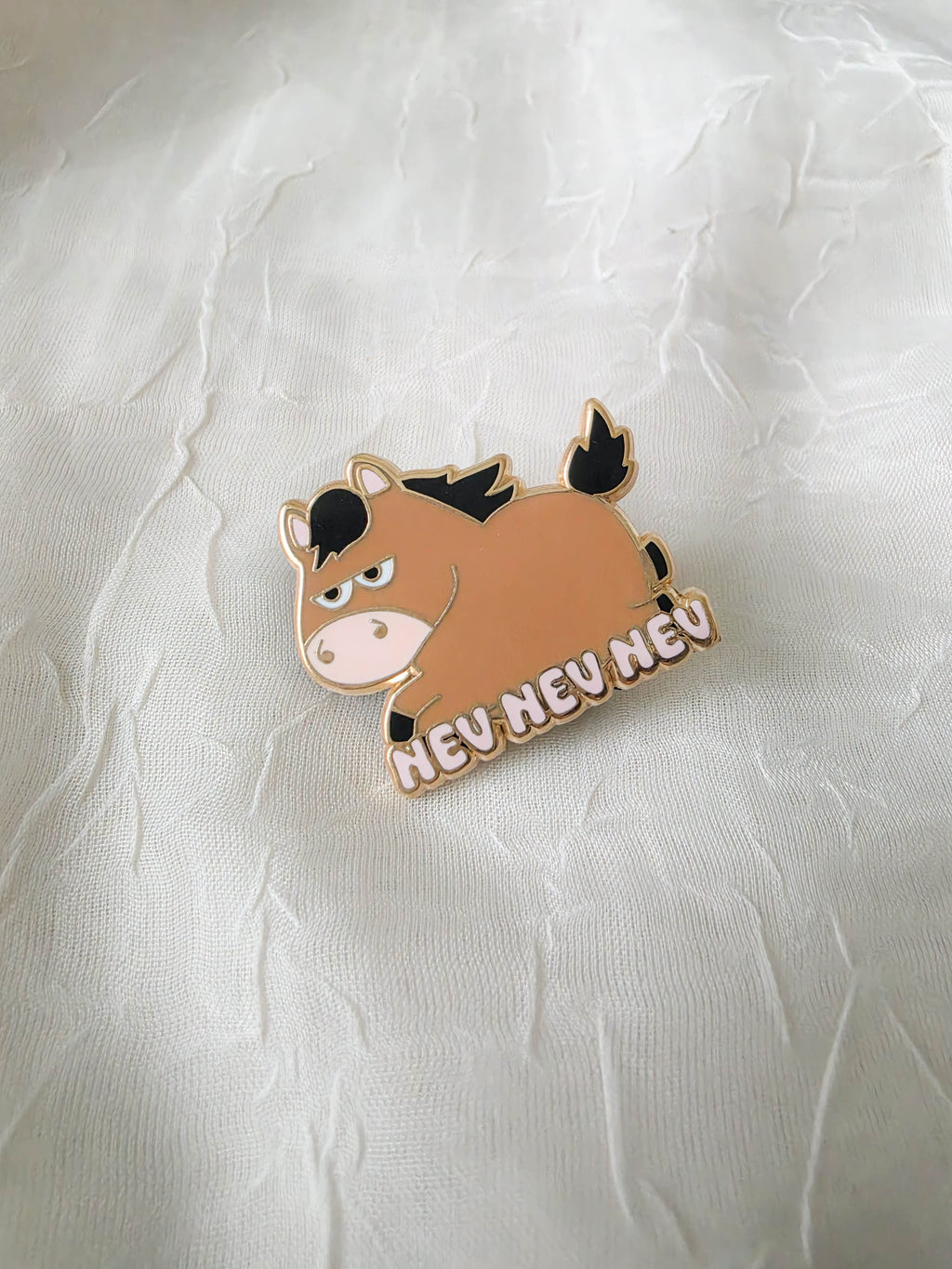 Nev Nev Nev - Brown Horse Enamel Pin