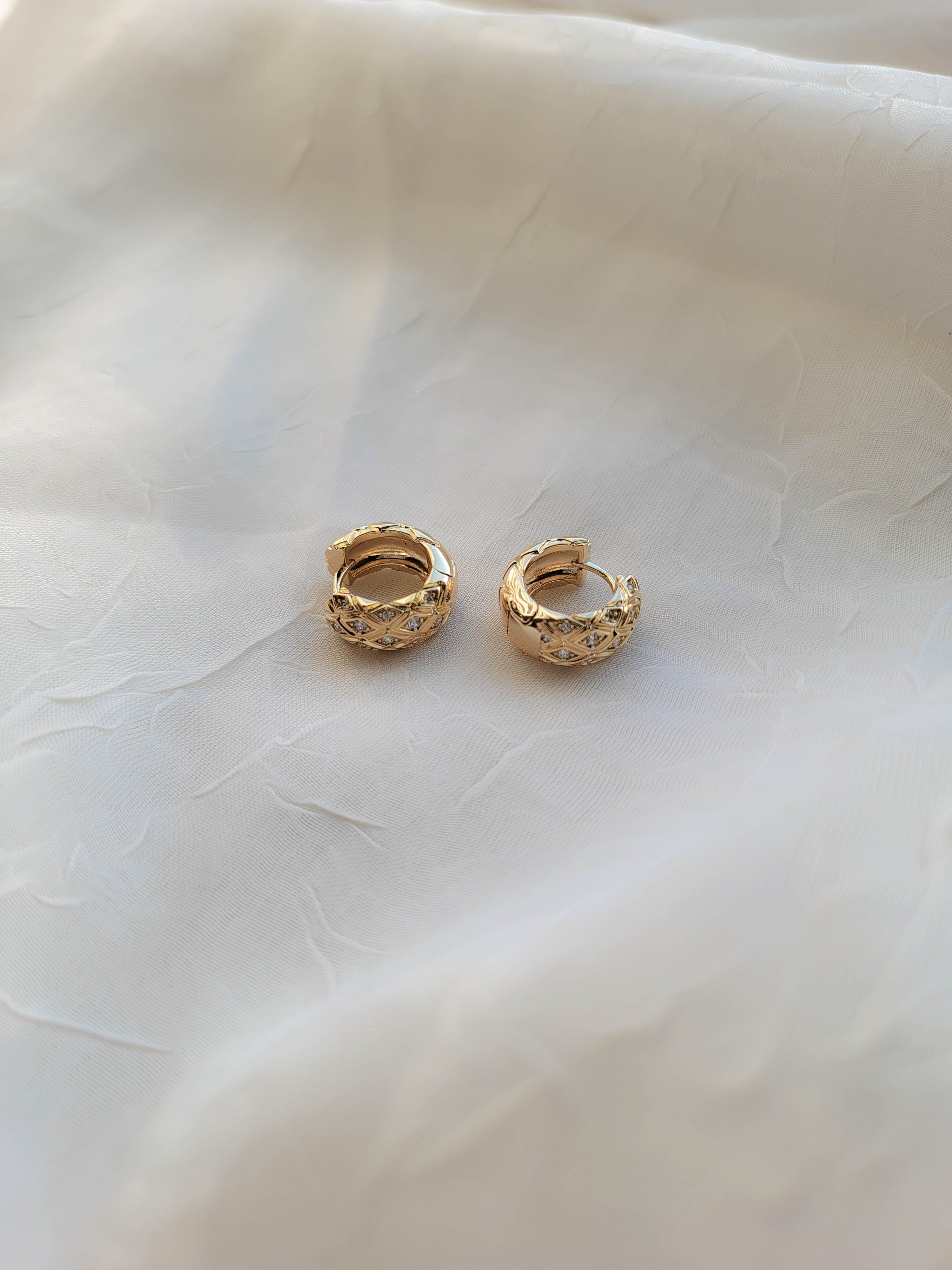 Chunky Crystal Huggies