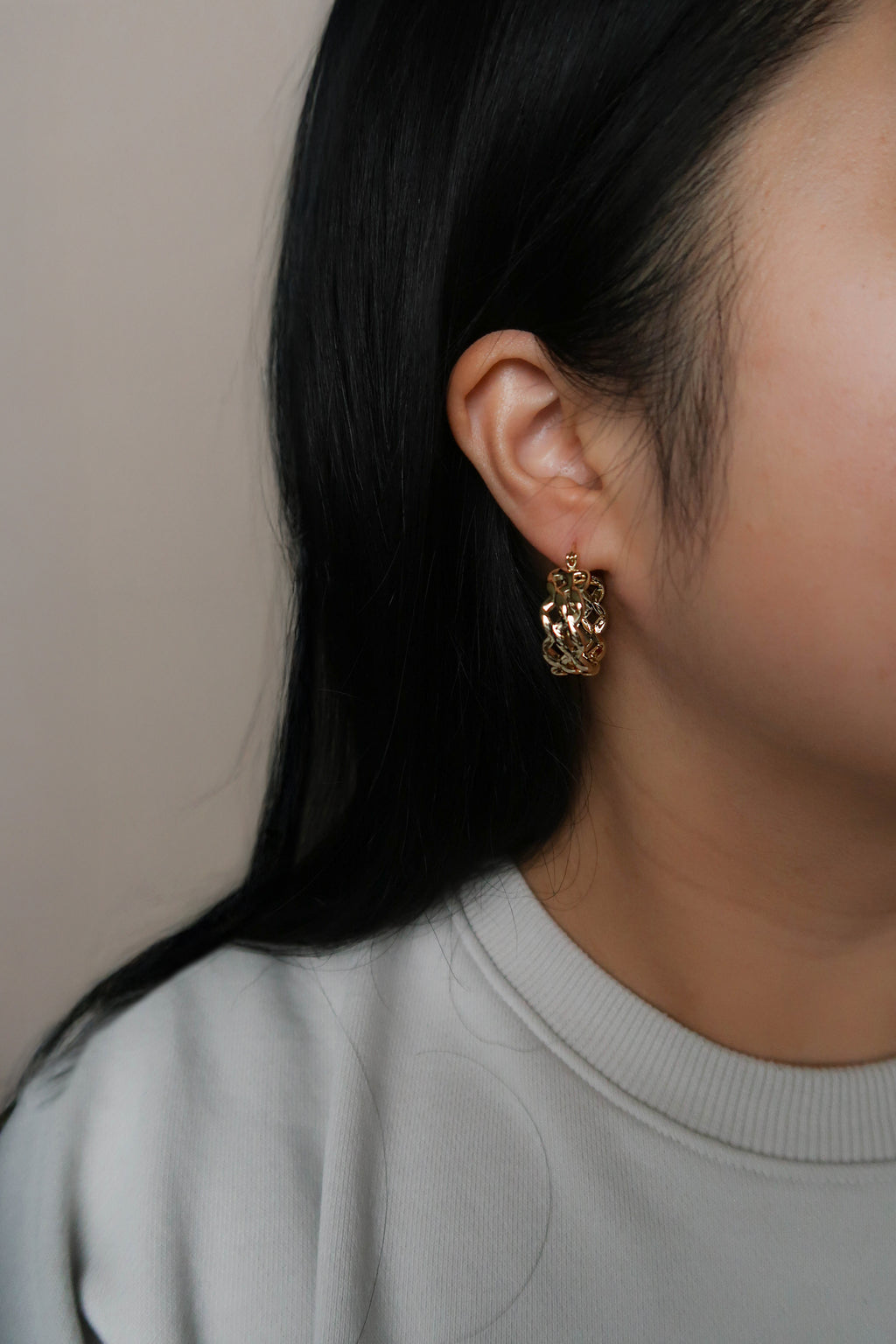 Refined Weave Hoops