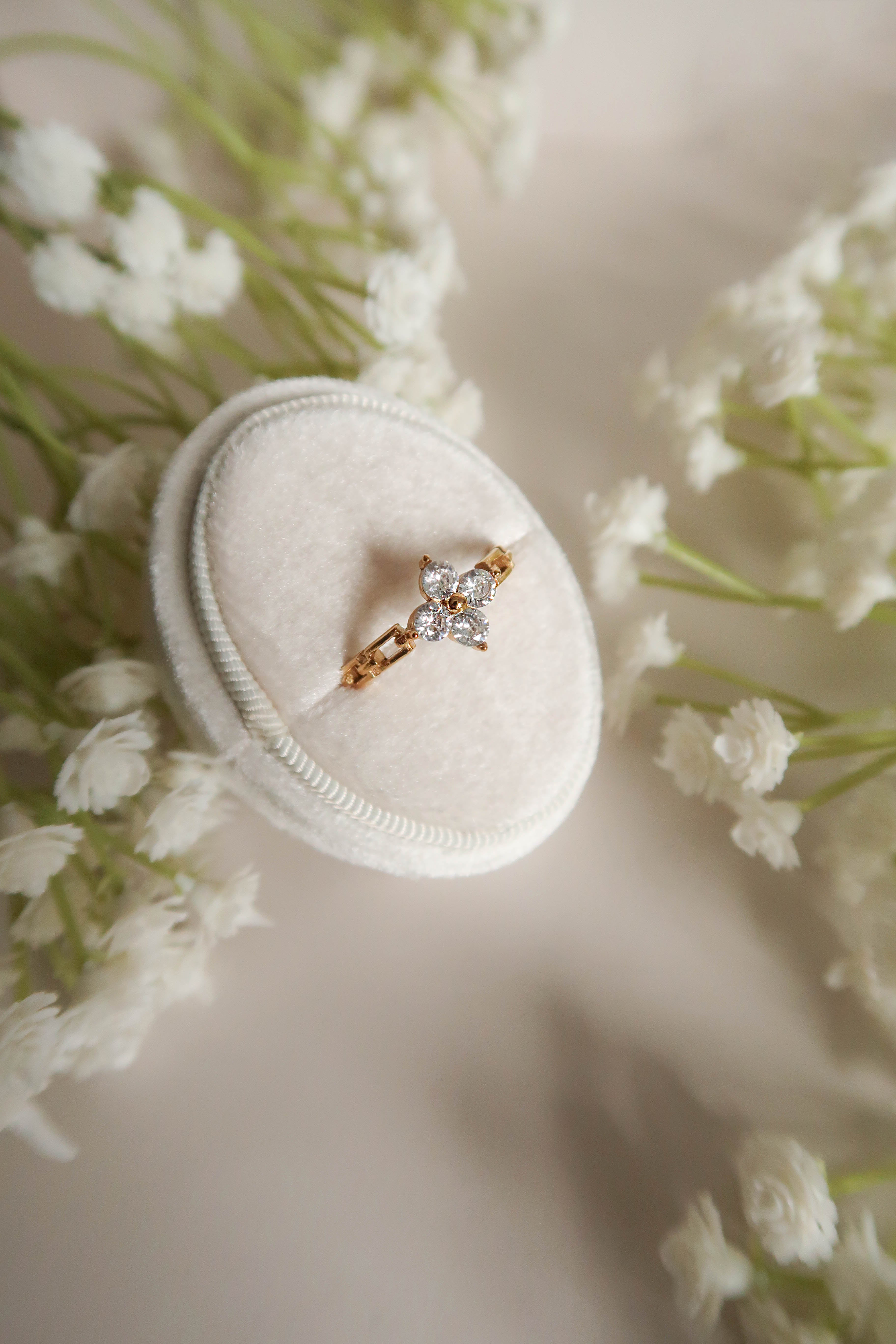 Clover Ring