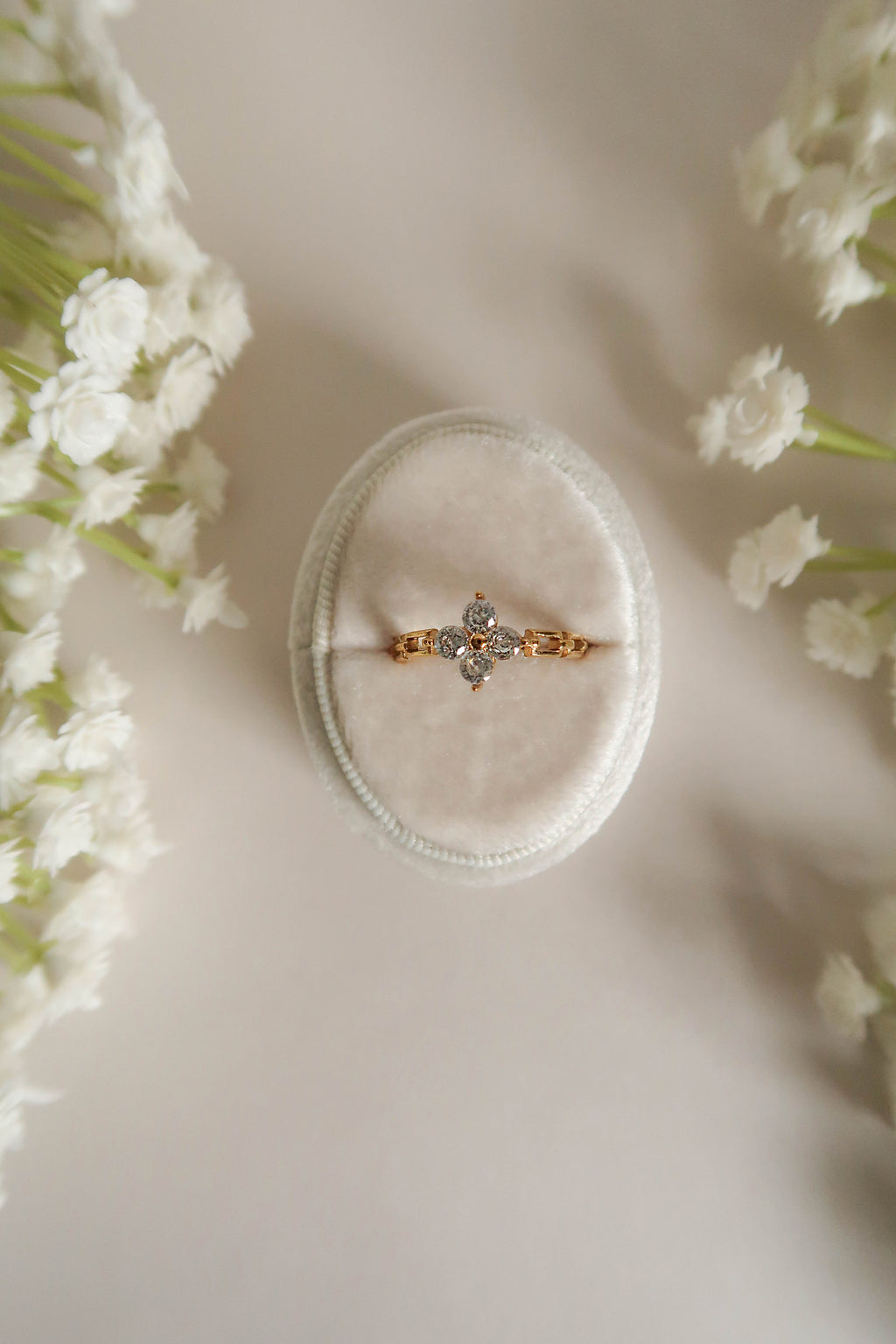 Clover Ring