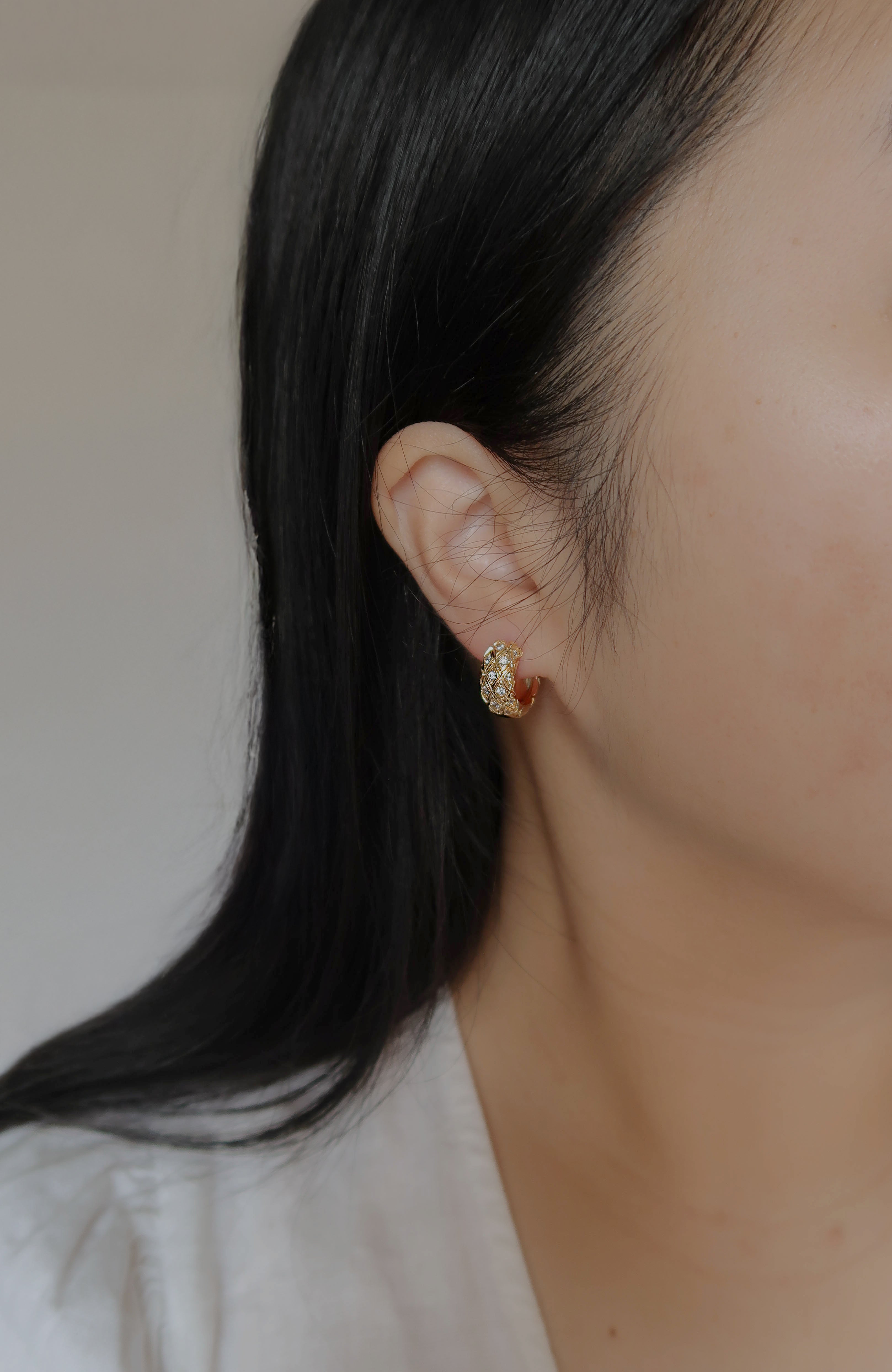 Chunky Crystal Huggies